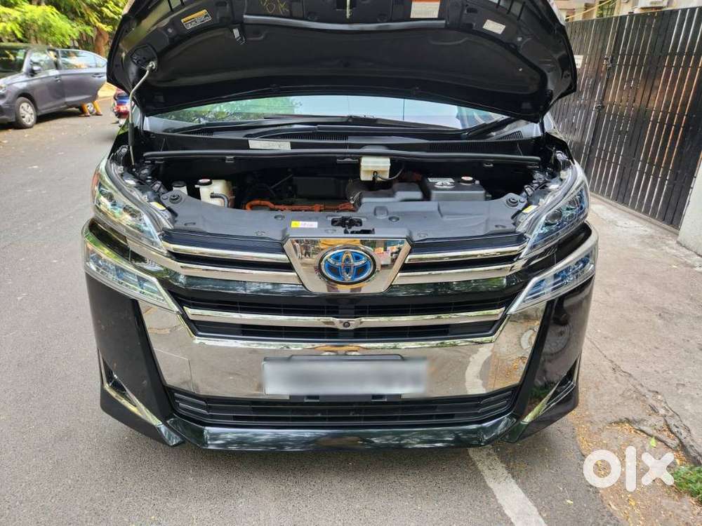 Toyota Vellfire 2.5 Executive Lounge, 2020, Petrol