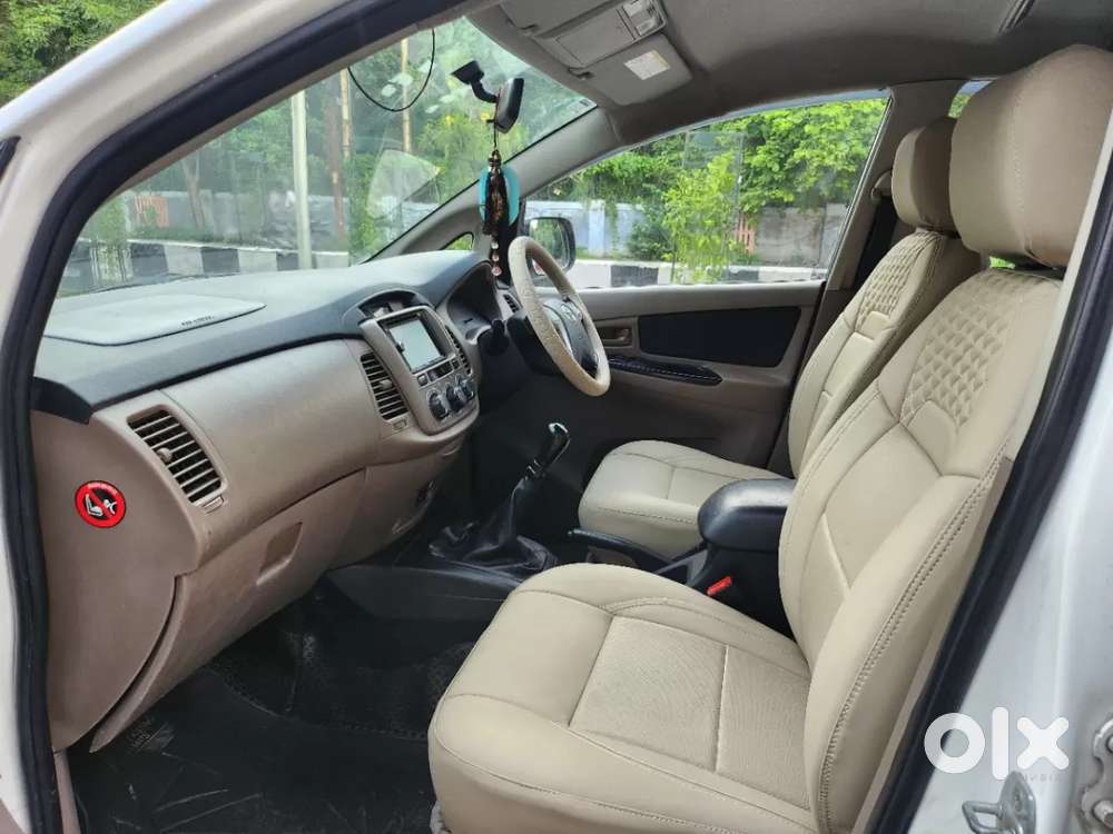 Toyota Innova 2.5 G (diesel) 7 Seater Bs Iv, 2016, Diesel