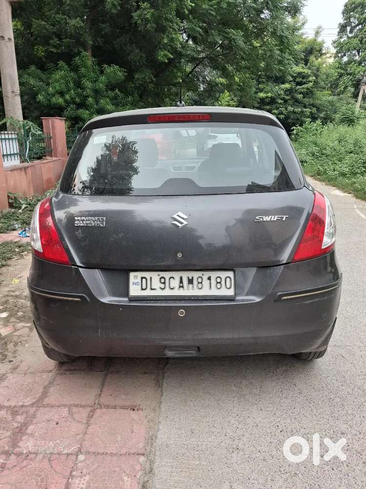 Maruti Suzuki Swift Lxi 2017