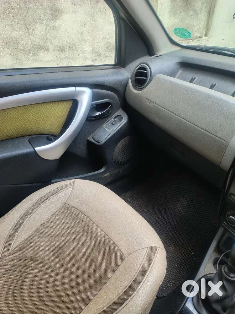 Renault Duster 110 Rxl 6 Gear White 2nd Owner