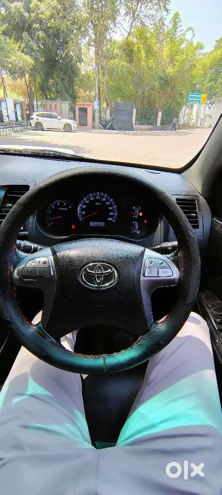 Toyota Fortuner 2015