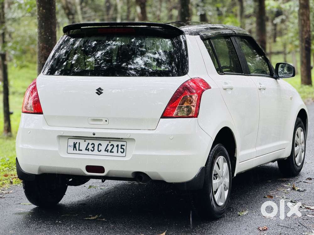 Maruti Suzuki Swift Vxi Optional, 2011, Petrol