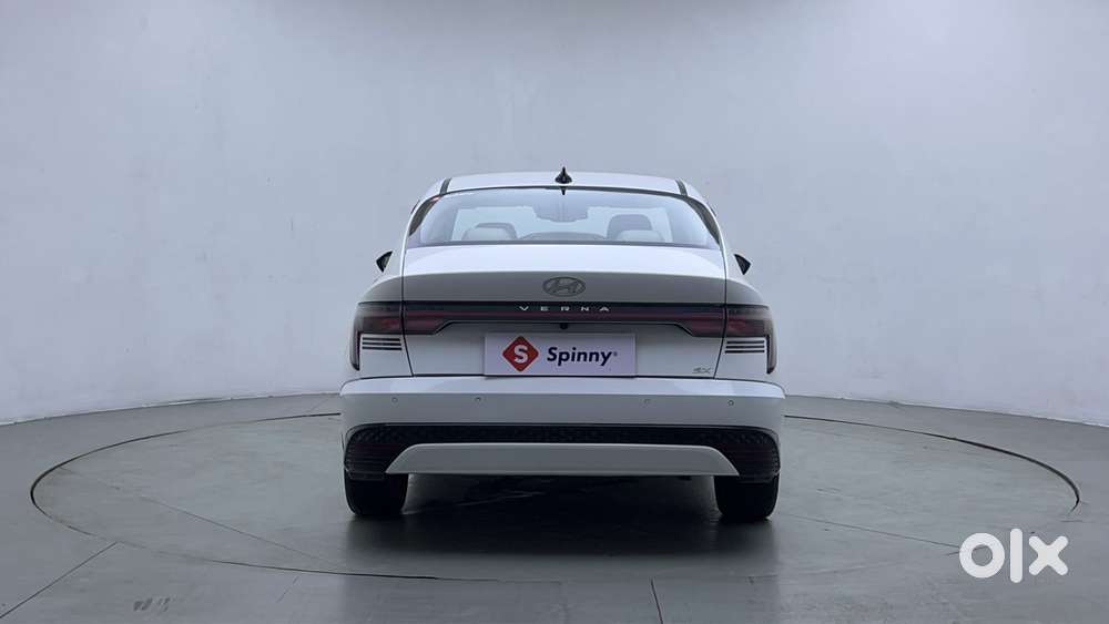 Hyundai Verna 1.5 Sx (o) Vtvt Ivt, 2023, Petrol
