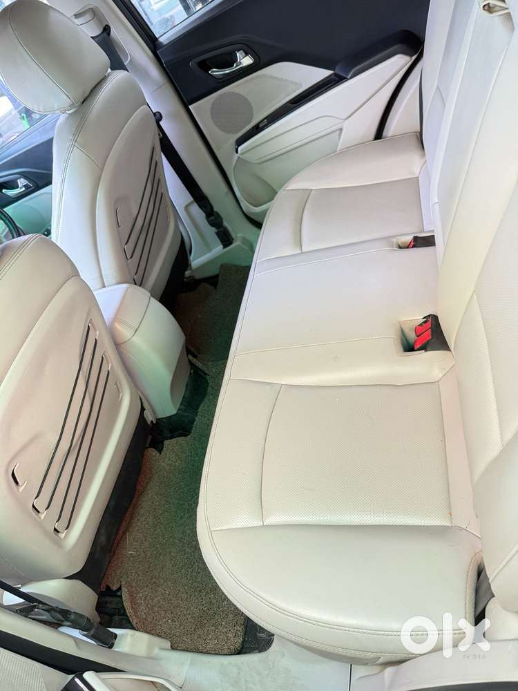 Mahindra Xuv300 W8 Option Diesel, 2021, Diesel