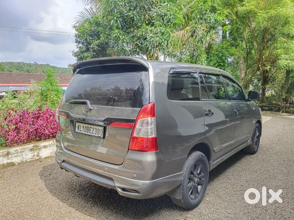 Toyota Innova 2.5 G4 2013