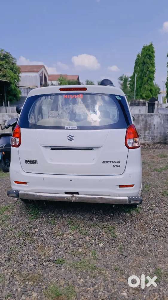 Ertiga White Color Cng Good Condition Tire New