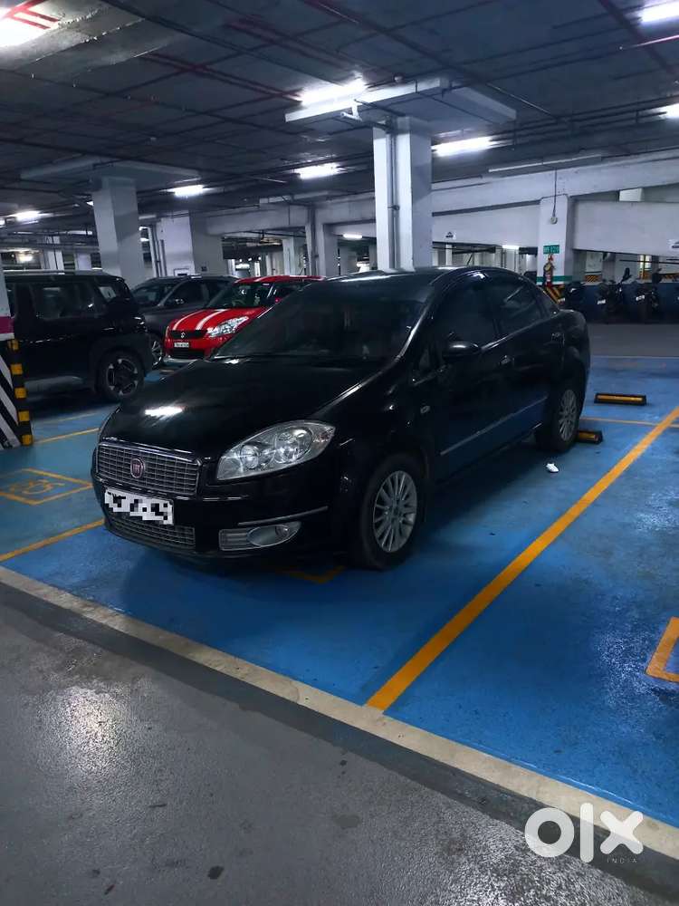 Fiat Linea Emotion 2010 Petrol Manual