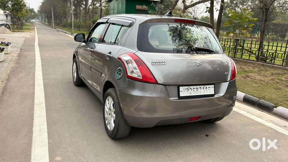 Maruti Suzuki Swift Vvt Zxi, 2013, Petrol