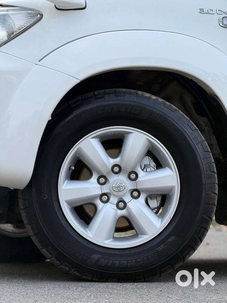Toyota Fortuner 3.0 4x4 Manual, 2011, Diesel