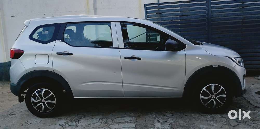 Renault Triber 1.0 Rxe, 2020, Petrol