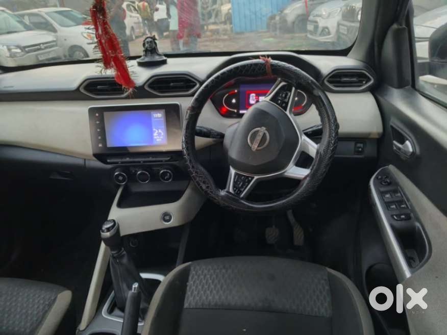 Nissan Magnite 1.0 Xv, 2022, Petrol