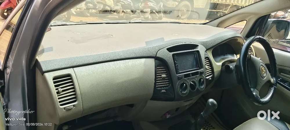 Toyota Innova 2010 Diesel 290000 Km Driven