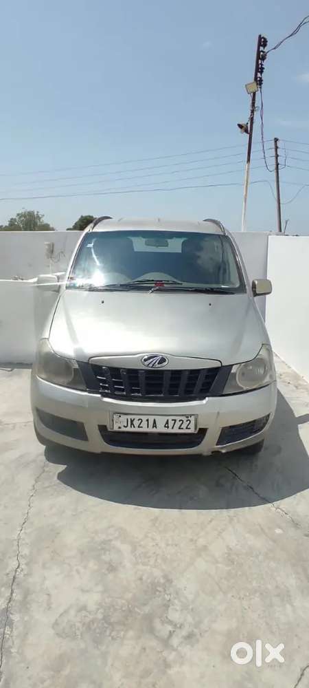 Mahindra Quanto Seven Seater