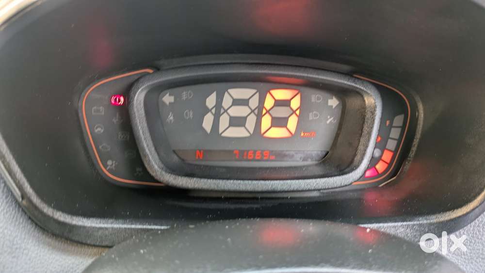 Renault Kwid 1.0 Rxt Amt Opt, 2019, Petrol