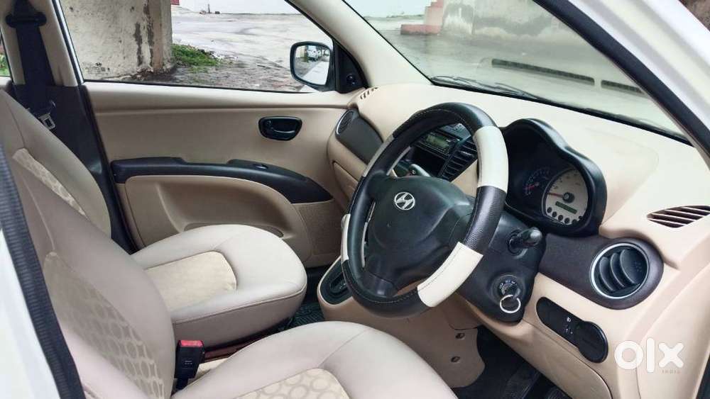 Hyundai I10 Magna At, 2010, Petrol