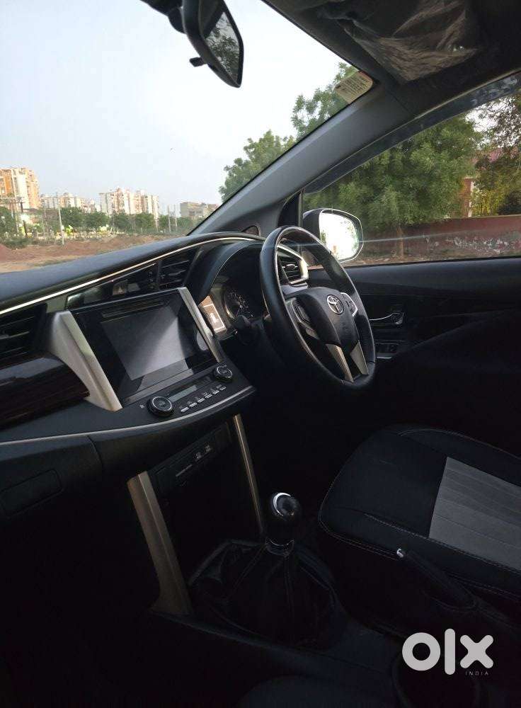 Toyota Innova Crysta 2.4 Vx Mt, 2016, Diesel