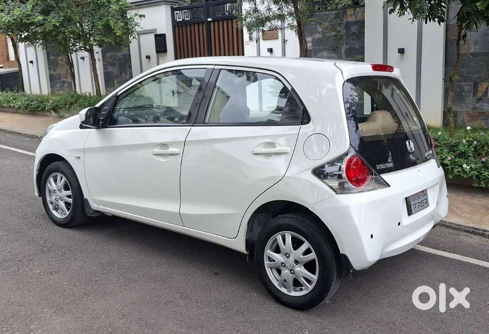 Honda Brio V Automatic, 2013, Petrol