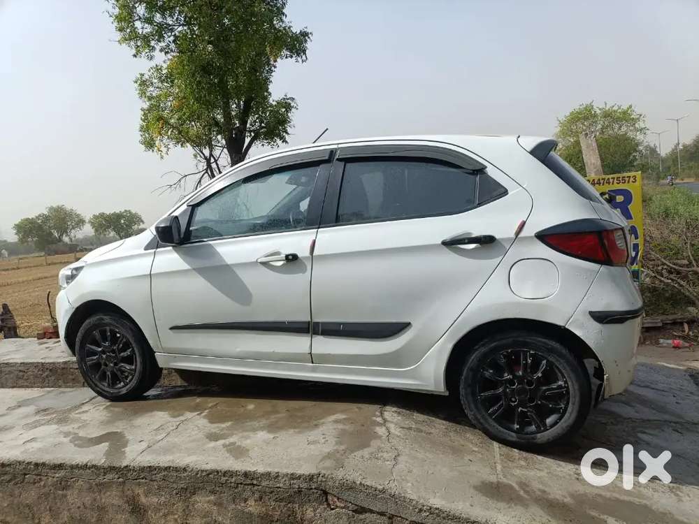 Tata Tiago 2016 Variant Plus