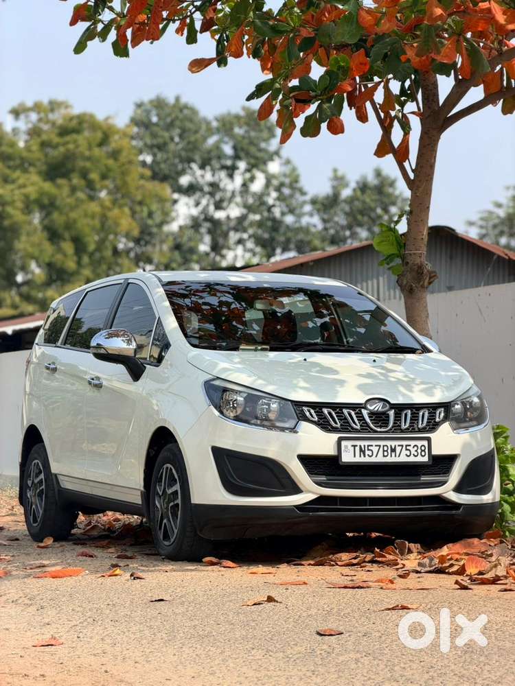 Mahindra Marazzo