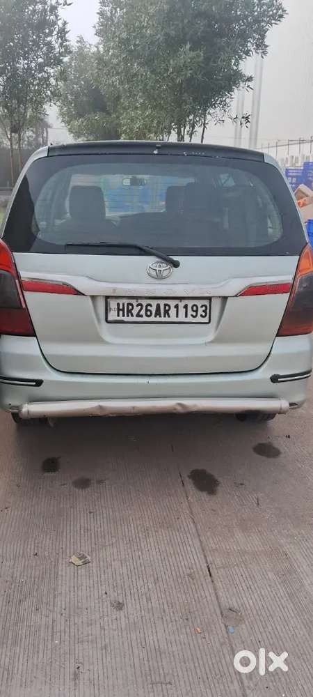 Toyota Innova 2008 Diesel 14000 Km Driven