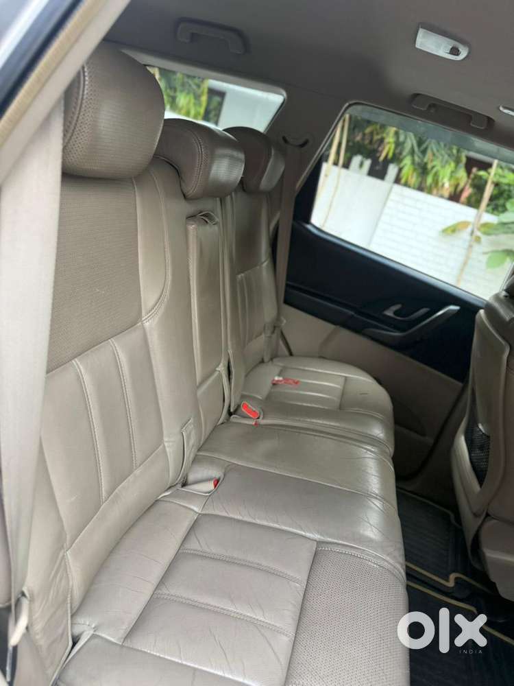 Mahindra Xuv500 2.2 W10, 2015, Diesel