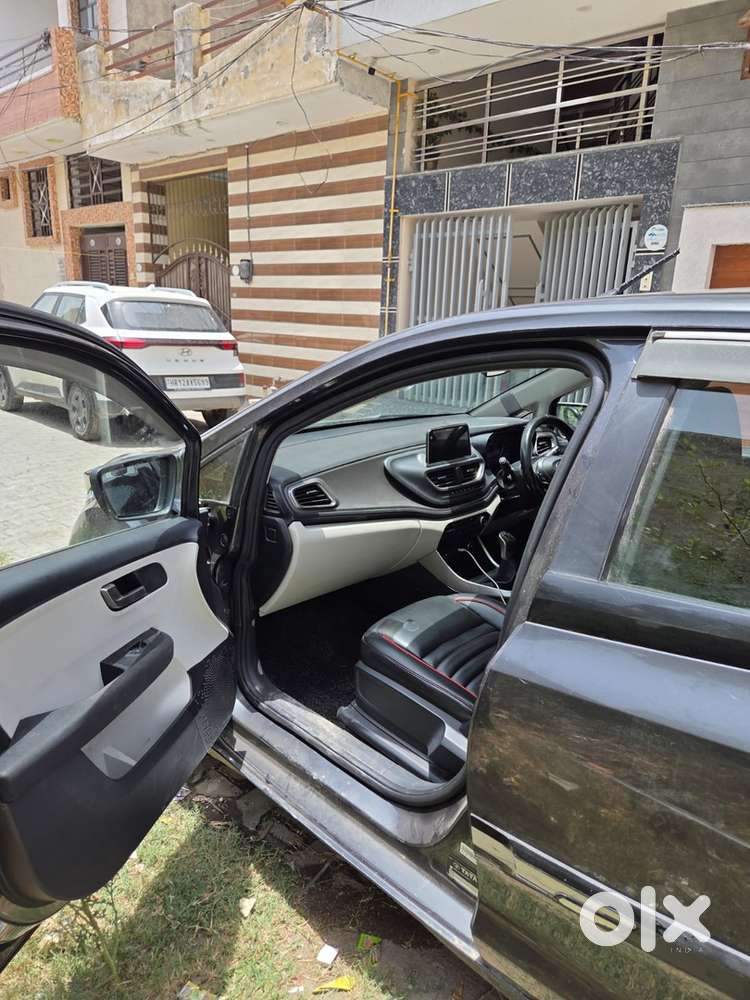 Tata Altroz Petrol 2021 Yearly Vehicle