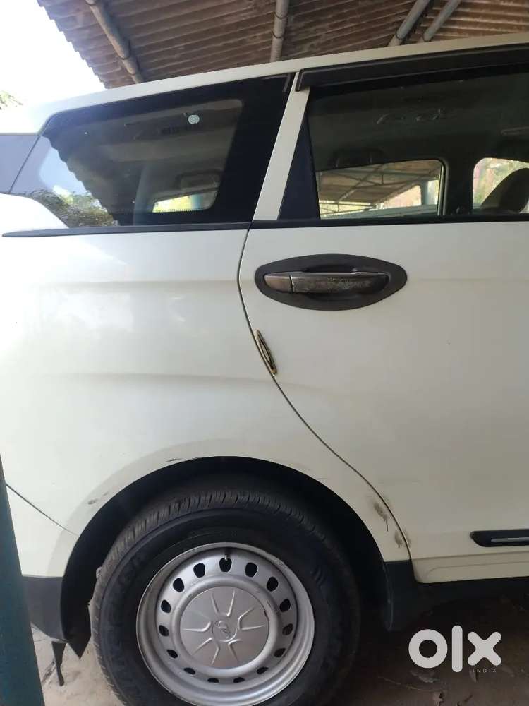 Mahindra Marazzo