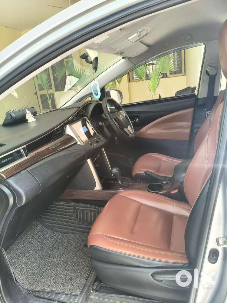 Innova Cresta 2.8 G Automatic 2017