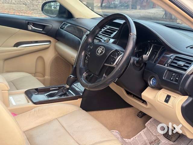 Toyota Camry Hybrid, 2017, Petrol