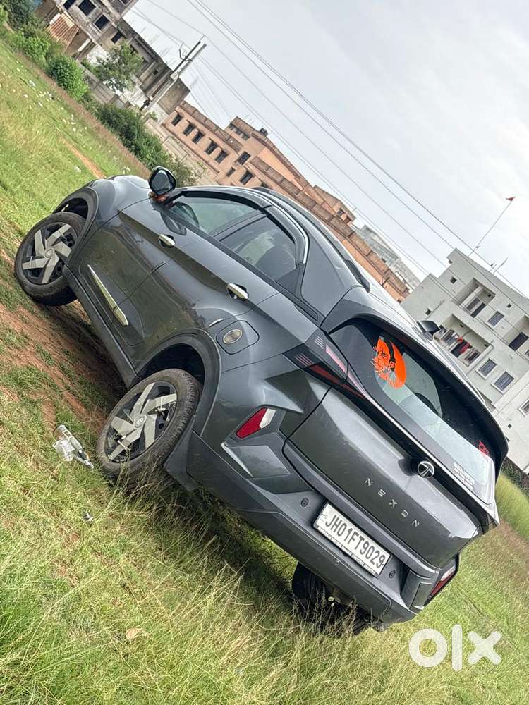 Tata Nexon Smart Plus1.2 Revotron Petrol 5 Mt, 2024, Petrol