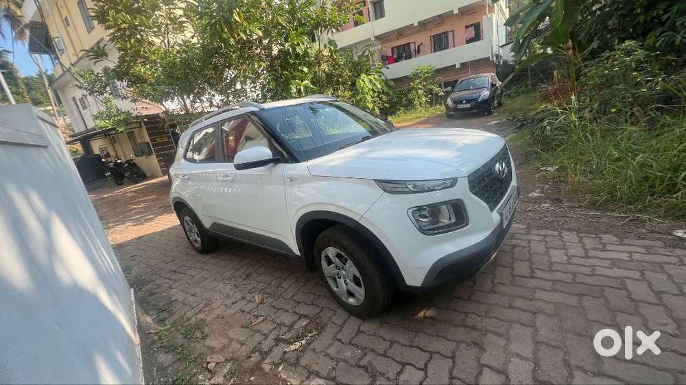 2020 Hyundai Venue (manual) – Direct Sale By Owner
