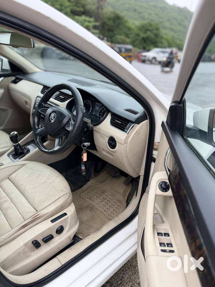 Skoda Octavia Elegance 2.0 Tdi At, 2014, Diesel