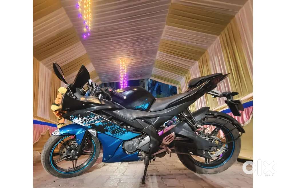 V2 Bike R15 Cyan Blue Yamaha R15 V4 Racing Blue On Road Price