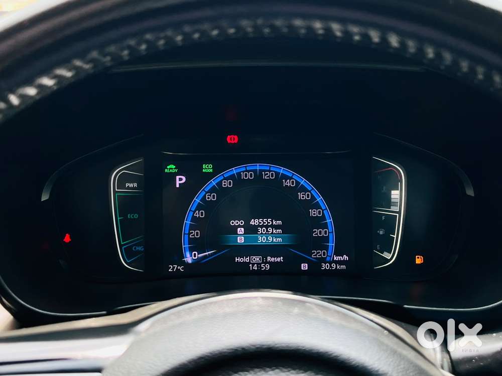 Maruti Suzuki Grand Vitara 1.5 Alpha Plus Intelligent Hybrid Ecvt, 2..
