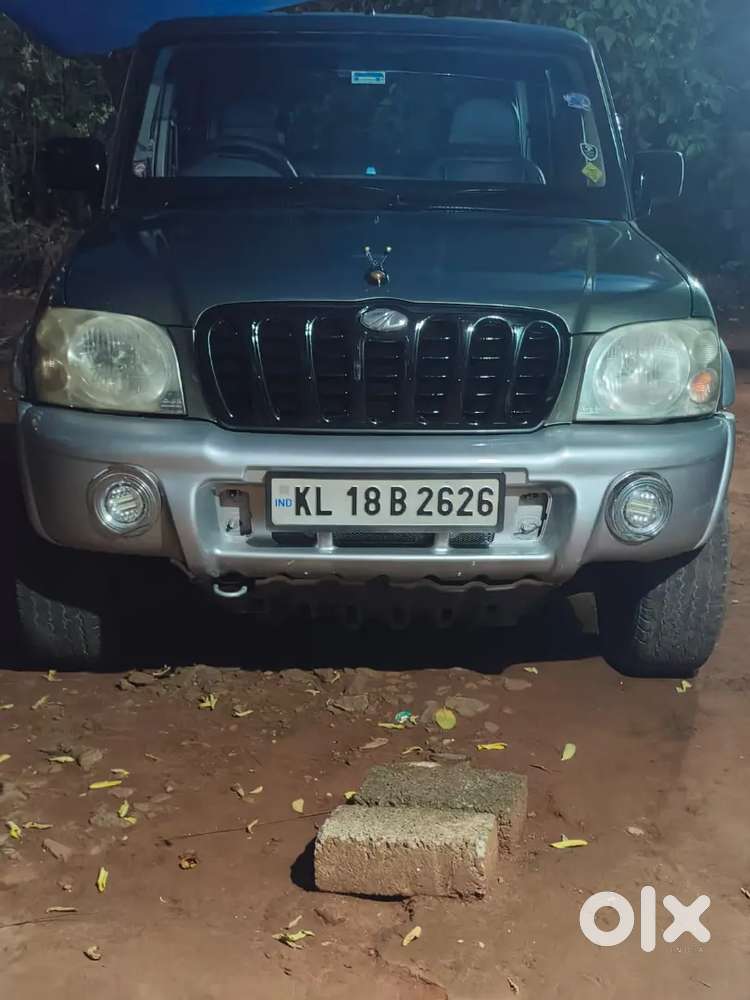 Mahindra Scorpio 2005