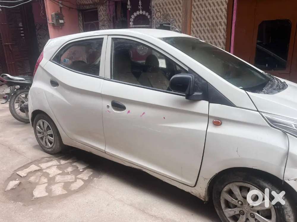 Hyundai Eon Magna + 2013 Km Driven