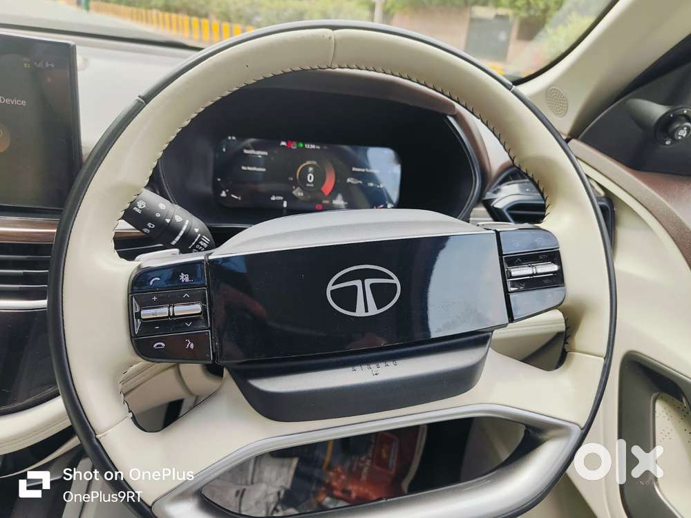 Tata Safari Accomplished Dual Tone At, 2025, Diesel