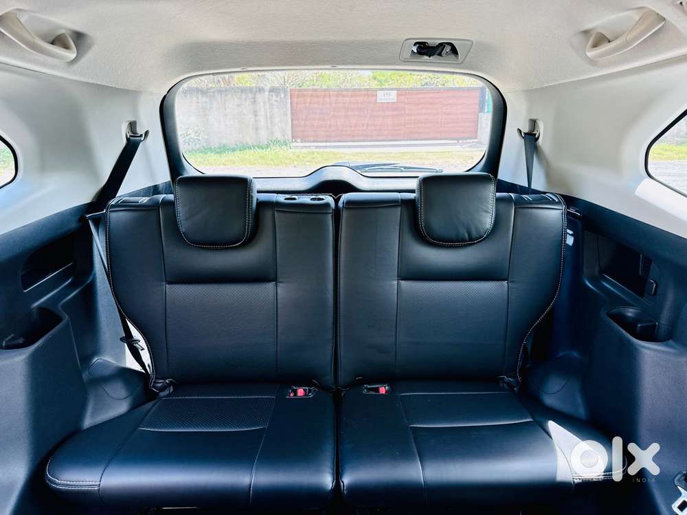 Toyota Innova Hycross 7s Option, 2024, Petrol