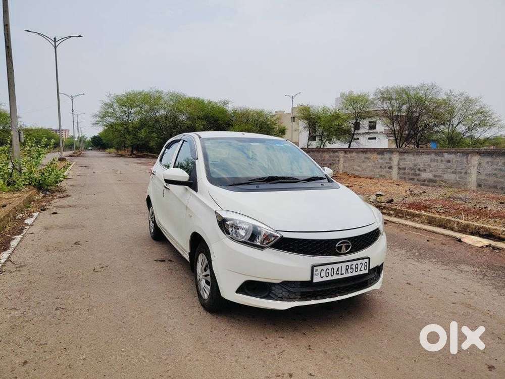Tata Tiago, 2017, Petrol