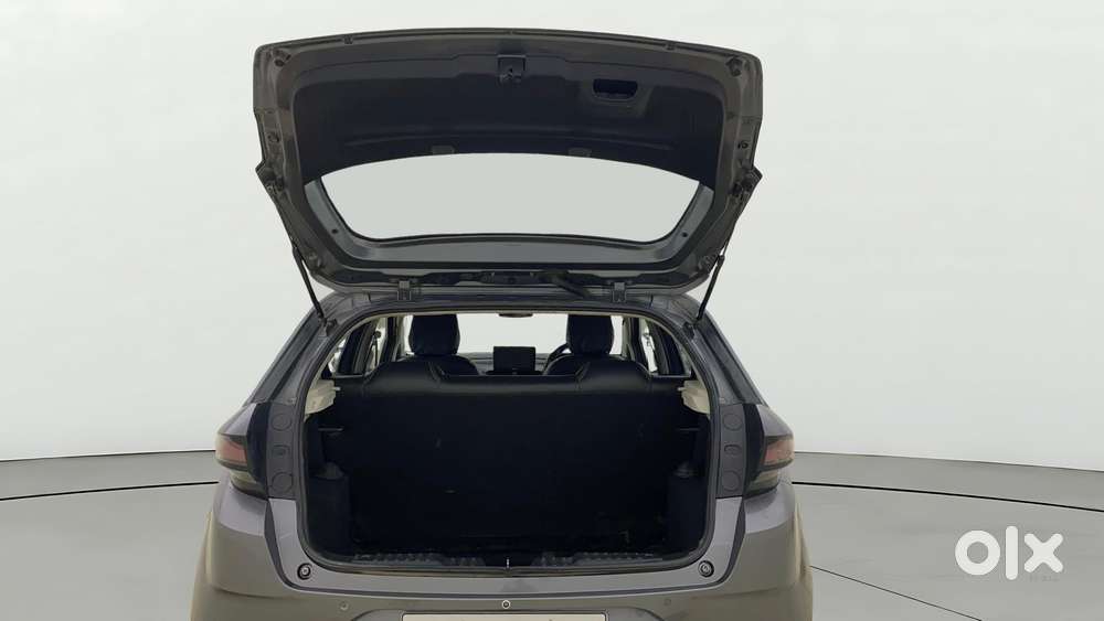 Tata Altroz Xe Petrol, 2022, Petrol