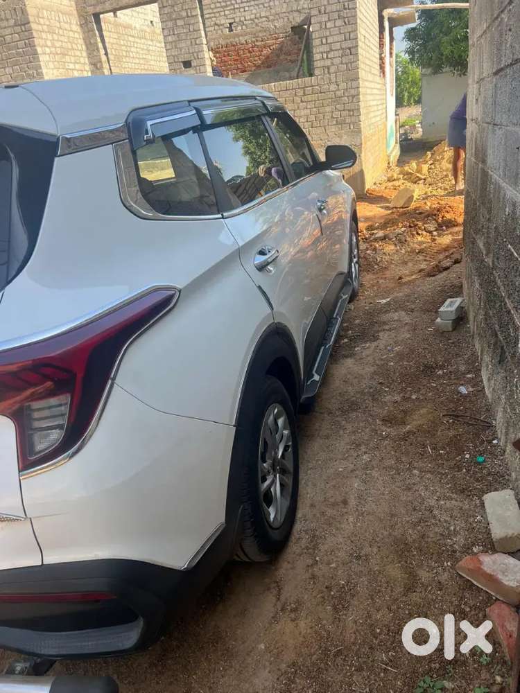 Kia Carens 2024 Diesel Well Maintained