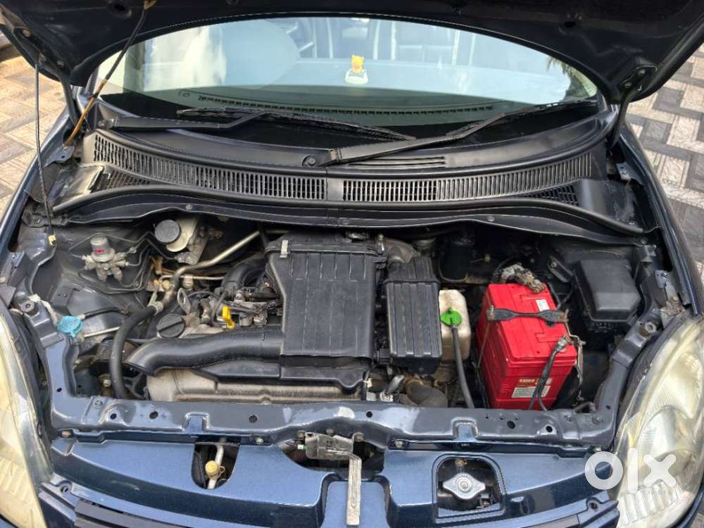 Maruti Suzuki Swift Dzire 1.2 Vxi Bsiv, 2011, Petrol