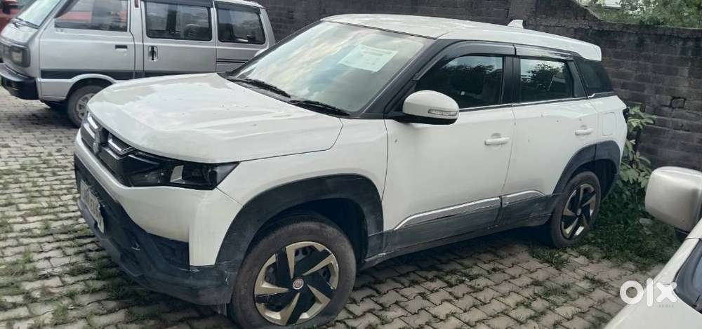 Maruti Suzuki Brezza 1.5 Vxi At Smart Hybrid, 2020, Petrol