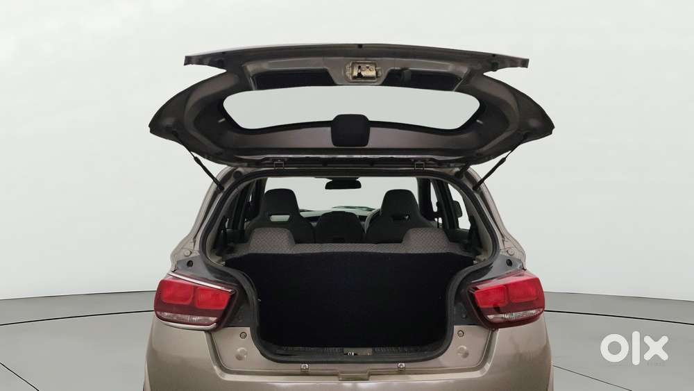 Mahindra Kuv 100 2016-2017 Mfalcon D75 K4, 2016, Diesel