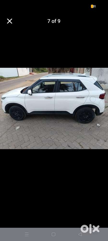 Hyundai Venue 1.2 S Plus, 2022, Petrol