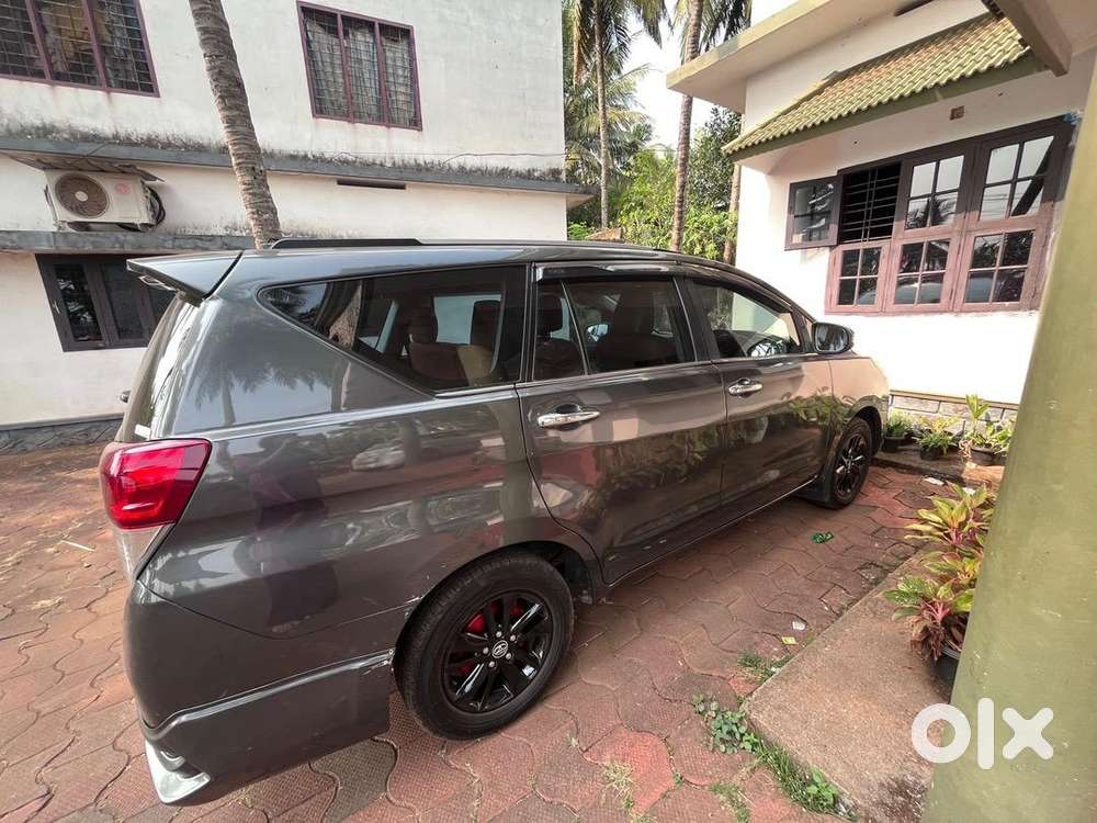 Toyota Innova Crysta 2018 Diesel Well Maintained