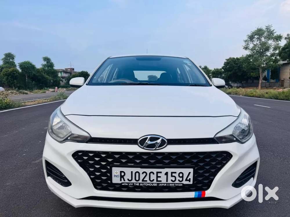 Hyundai Elite I20 1.2magna Executive At, 2018, Petrol