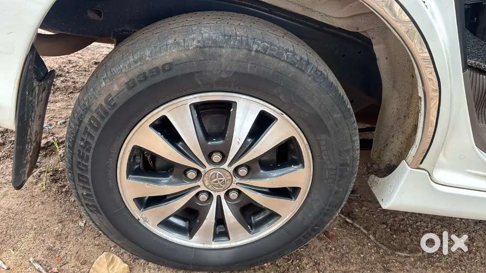 Toyota Innova 2015 Diesel Well Maintained