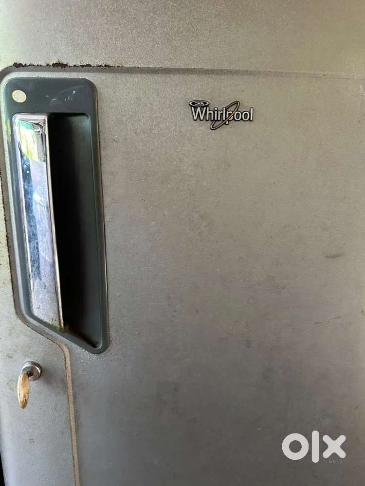 Whirlpool Refrigerator / Fidge
