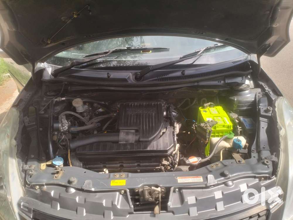 Maruti Suzuki Swift Vxi + Manual, 2013, Petrol